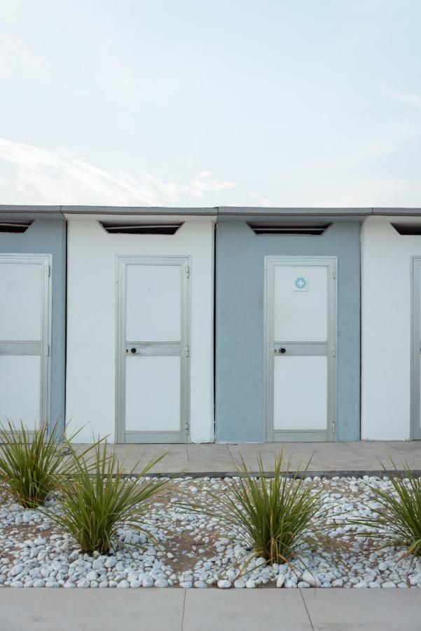 Adria Beach Hotel Alba Adriatica Exterior photo